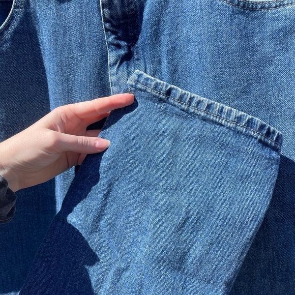 Vintage Woolrich Straight Leg Jeans in Medium Blue Wash - Picture 9 of 9